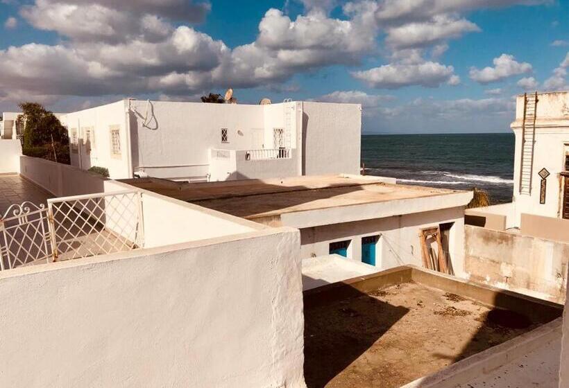 מיטה בחדר משותף, Hostel La Corniche