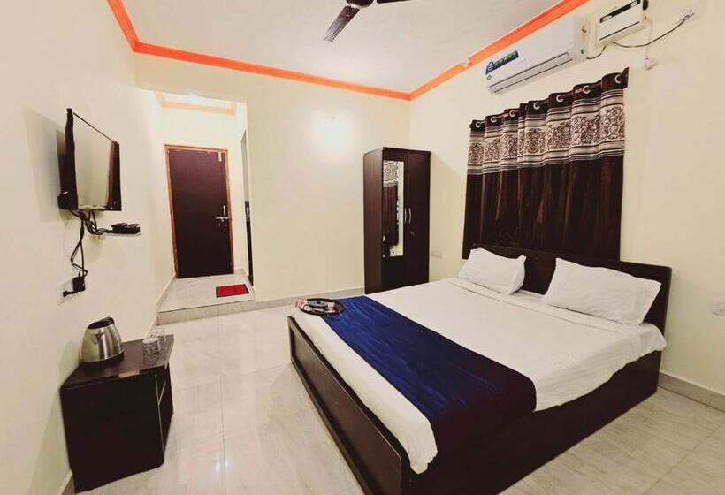 Номер Deluxe Вид на Море с Балконом, Joaqim S Baga Beach Resort Goa   50 Meters From Baga Beach