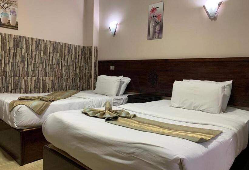 اتاق لوکس, Grand City