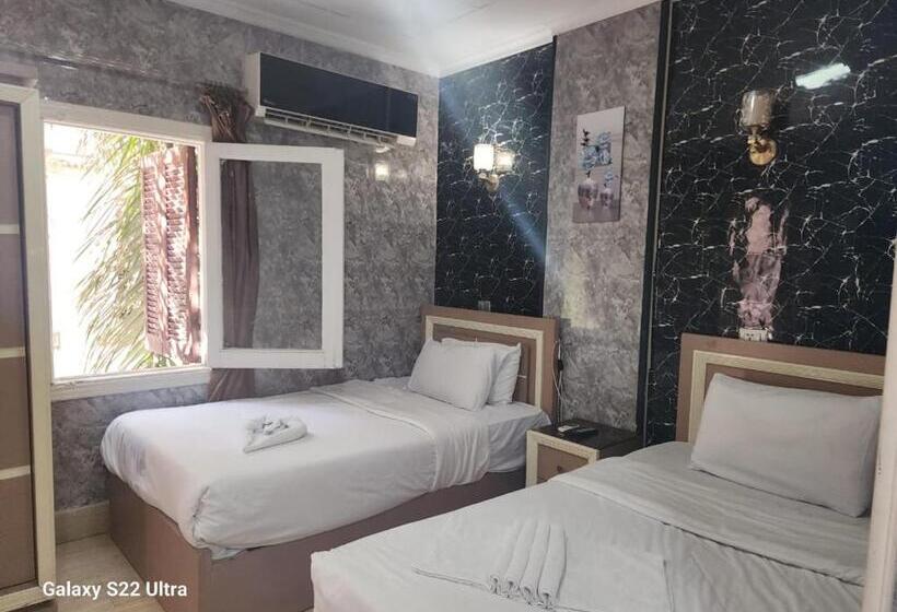 اتاق لوکس, Grand City