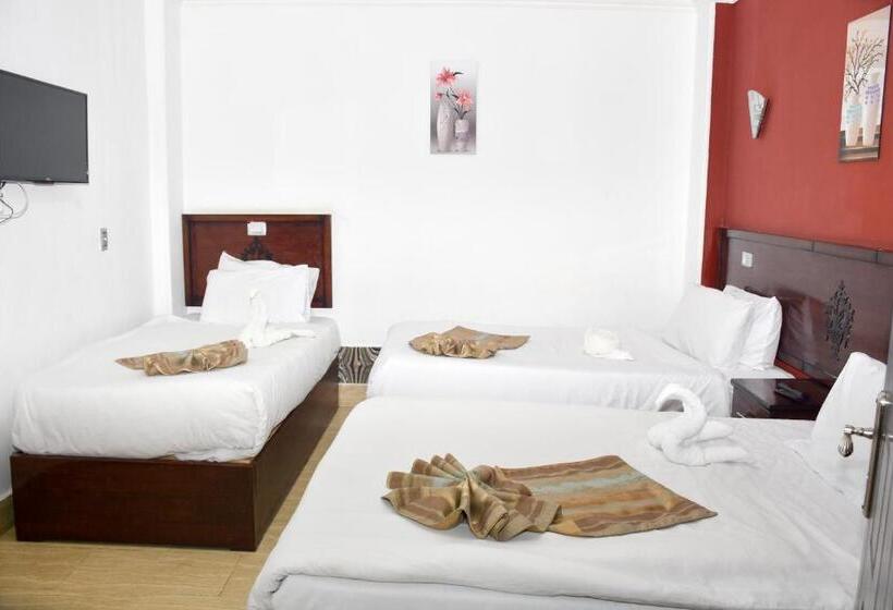 اتاق راحتی سه تخته, Grand City