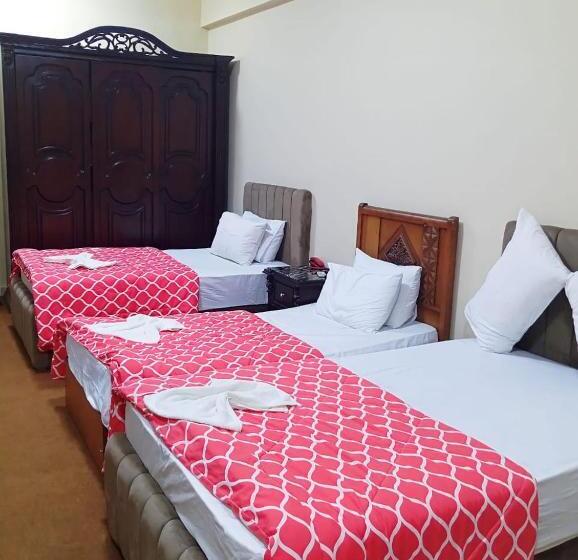 اتاق لوکس خانوادگی, Grand City