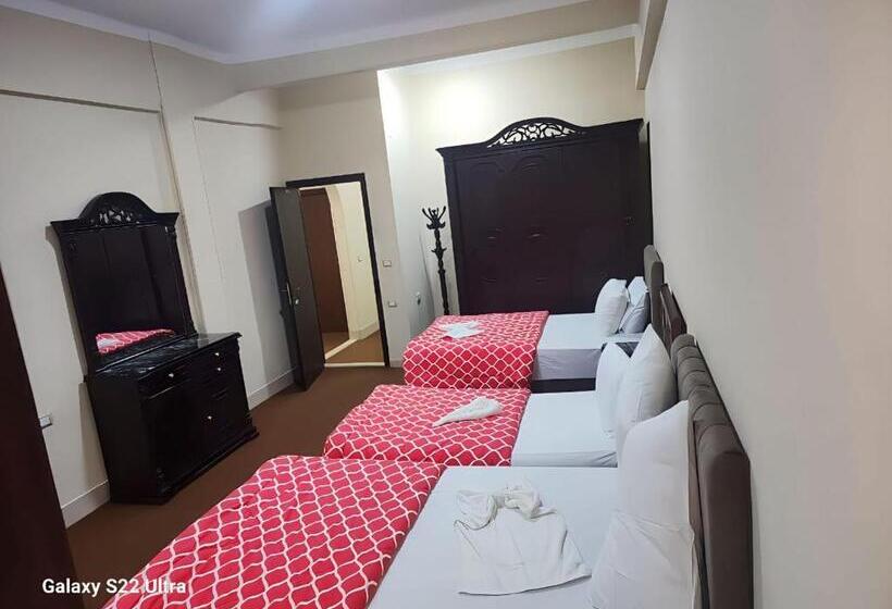 اتاق لوکس خانوادگی, Grand City