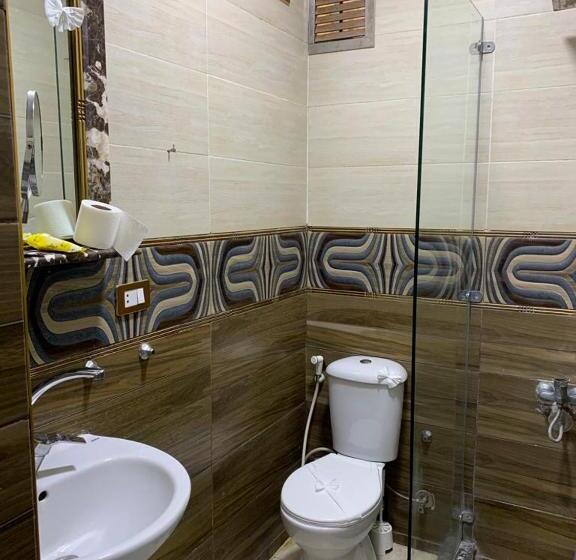 اتاق لوکس یک تخته, Grand City