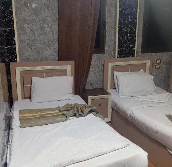 اتاق لوکس, Grand City