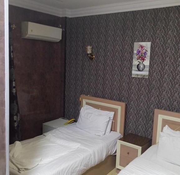 اتاق لوکس, Grand City