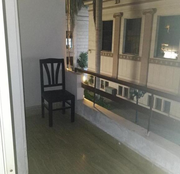 اتاق لوکس, Grand City