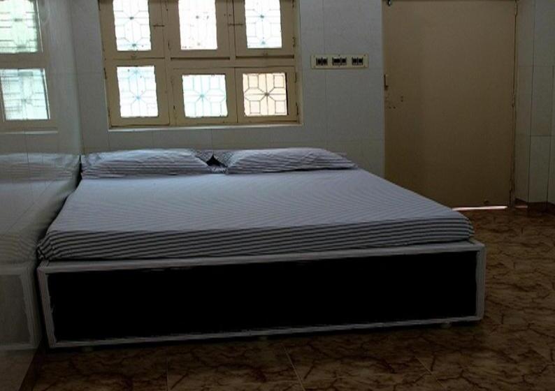 Quarto Estandar, Clinton Guest House