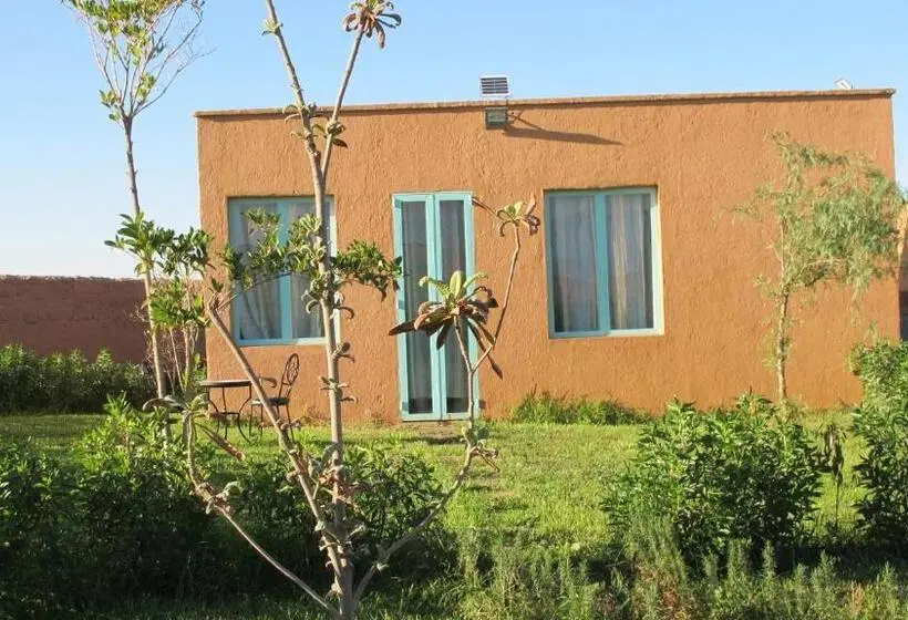 بانگلوی استاندارد, Family Village Marrakech