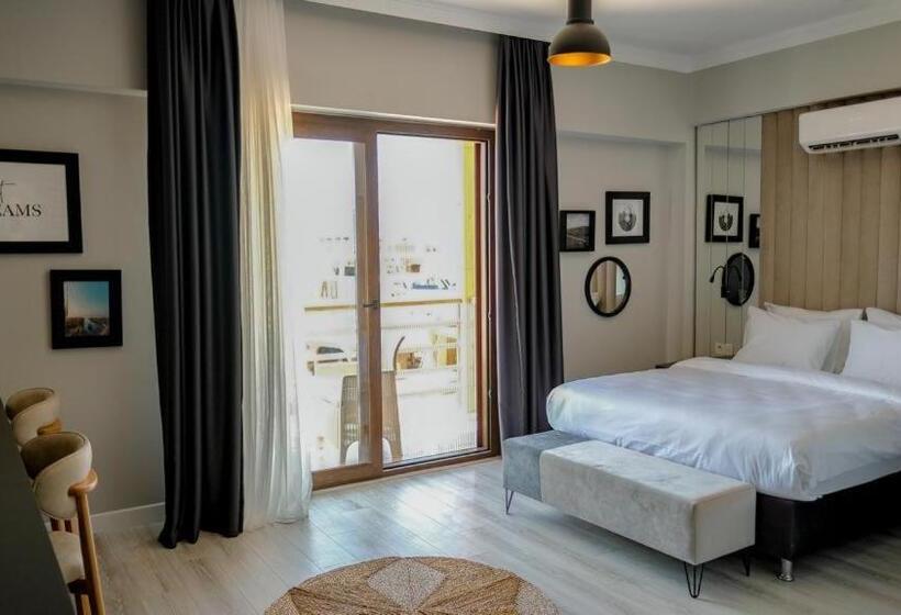 اتاق لوکس, Marina Port Akyaka