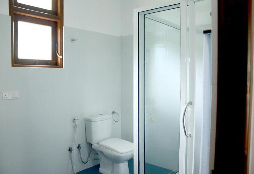 غرفة قياسية, Teya Beach