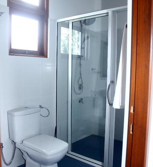 غرفة فردية  مطلة على حمام السباحة, Teya Beach