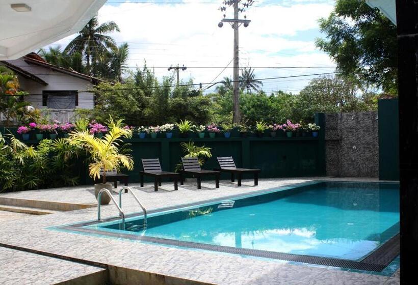 غرفة فردية  مطلة على حمام السباحة, Teya Beach