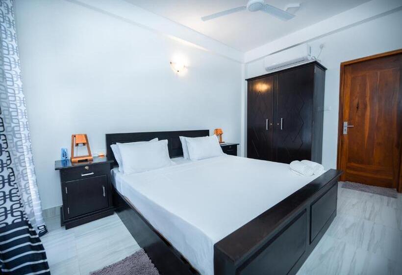 غرفة فردية  مطلة على حمام السباحة, Teya Beach