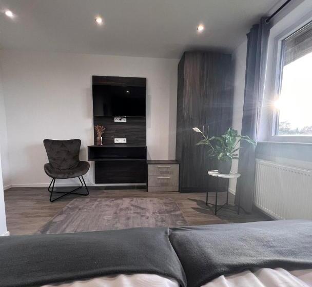 غرفة قياسية, We Wellness