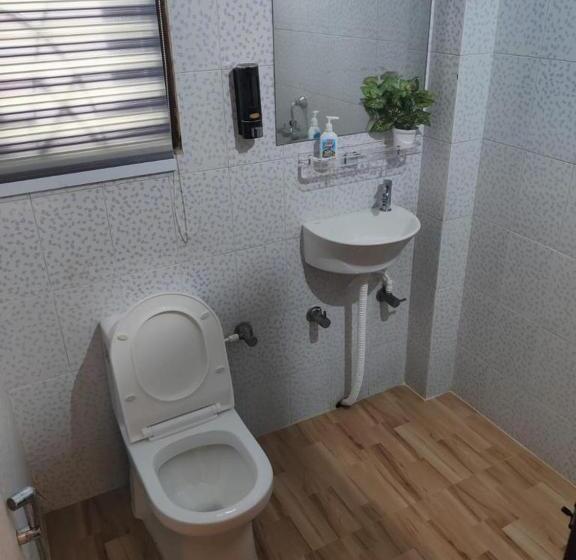 Standardzimmer, Hub Antares