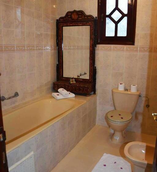 سوییت با چشم‌انداز استخر, Riad Le Petit Jardin