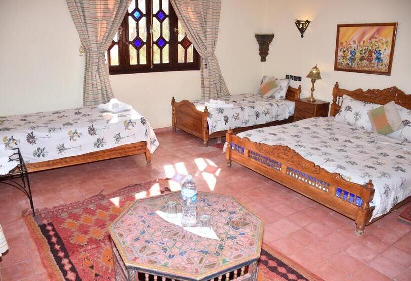 اتاق خانوادگی با چشم‌انداز باغ, Riad Le Petit Jardin