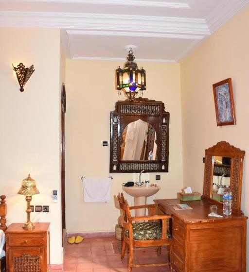 스탠다드 트리플 룸 가든 전망, Riad Le Petit Jardin