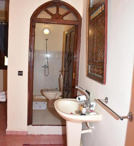 디럭스 룸, Riad Le Petit Jardin