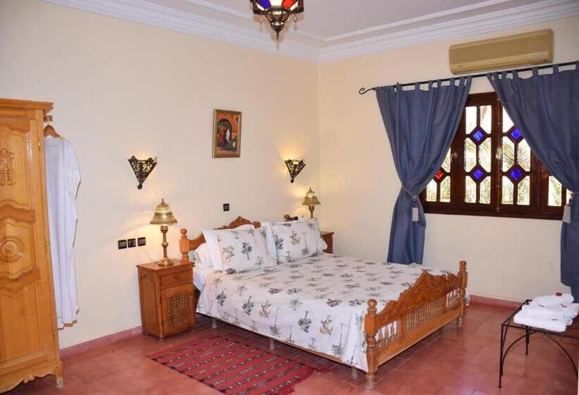 디럭스 룸, Riad Le Petit Jardin