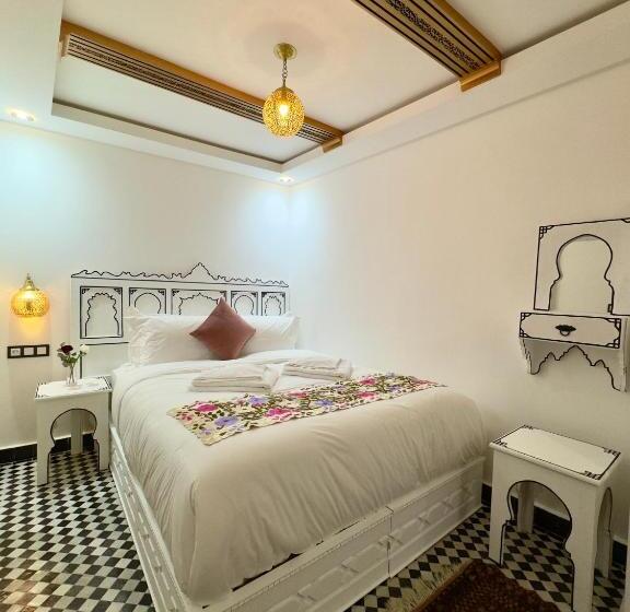 اتاق سوپریور, Dar Md