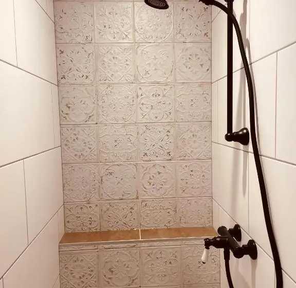 Superior Oda, La Cabane Affranchie