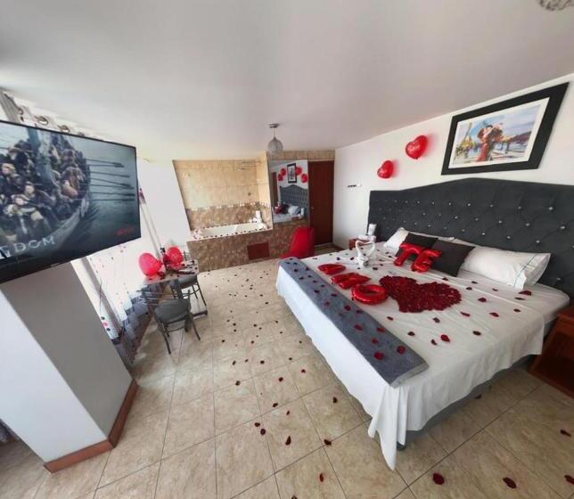 Люкс Повышенной Комфортности, Hostal Draba