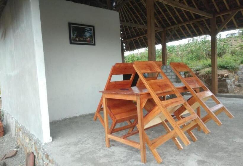 חדר סטנדרט נוף להרים, Melody Surf Camp   Ekas Lombok