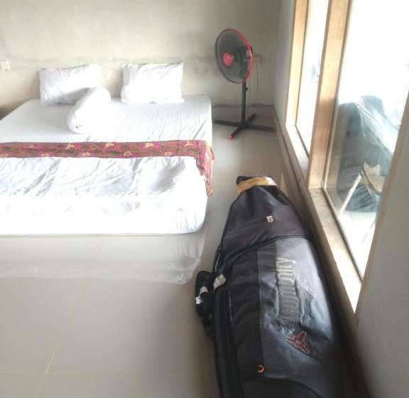 חדר סטנדרט נוף להרים, Melody Surf Camp   Ekas Lombok