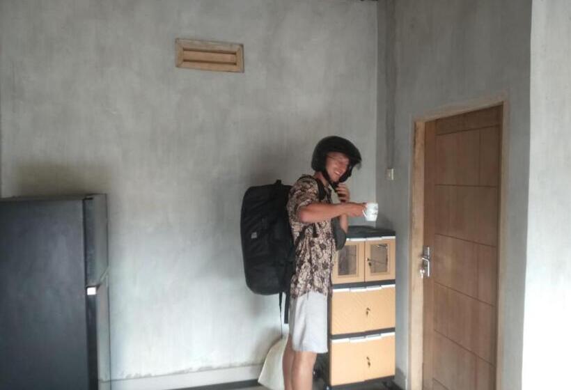 Номер Стандарт Вид на Горы, Melody Surf Camp   Ekas Lombok