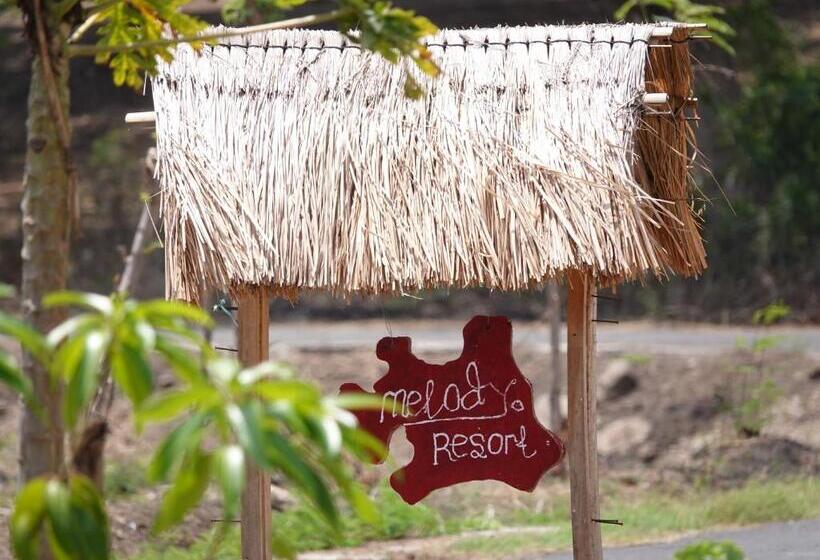 חדר סטנדרט נוף להרים, Melody Surf Camp   Ekas Lombok