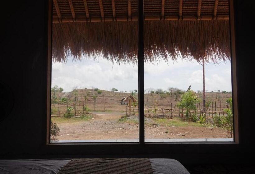 חדר סטנדרט נוף להרים, Melody Surf Camp   Ekas Lombok