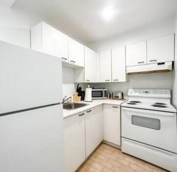 Люкс, Montreal Boutique Suites