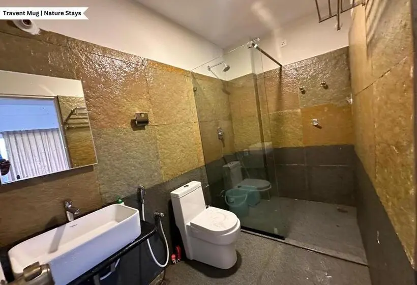 庭の見えるスタンダードトリプルルーム, Pepper Corn Retreat By Travent Mug