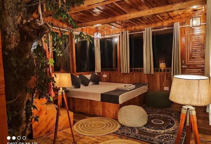 스탠다드 발코니 룸, Tree House Jibhi The Hidden Cottage