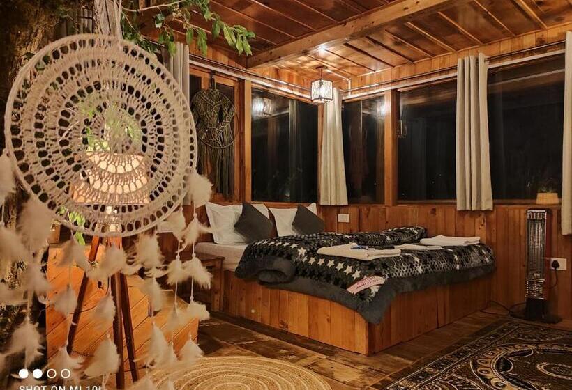 스탠다드 발코니 룸, Tree House Jibhi The Hidden Cottage