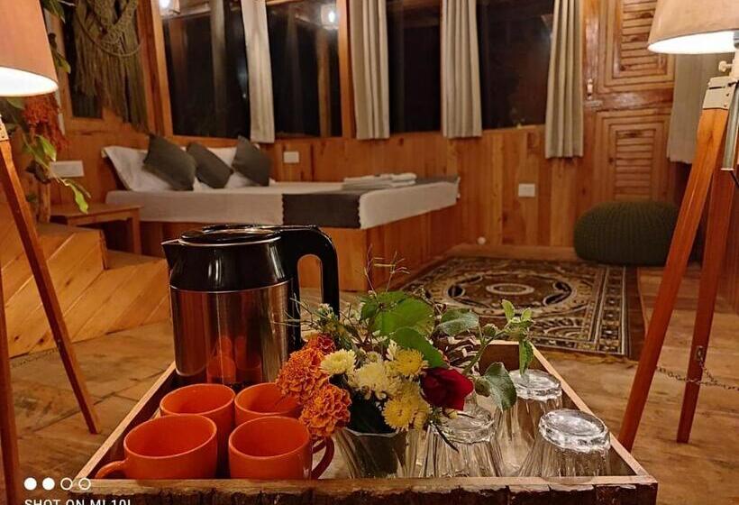 스탠다드 발코니 룸, Tree House Jibhi The Hidden Cottage