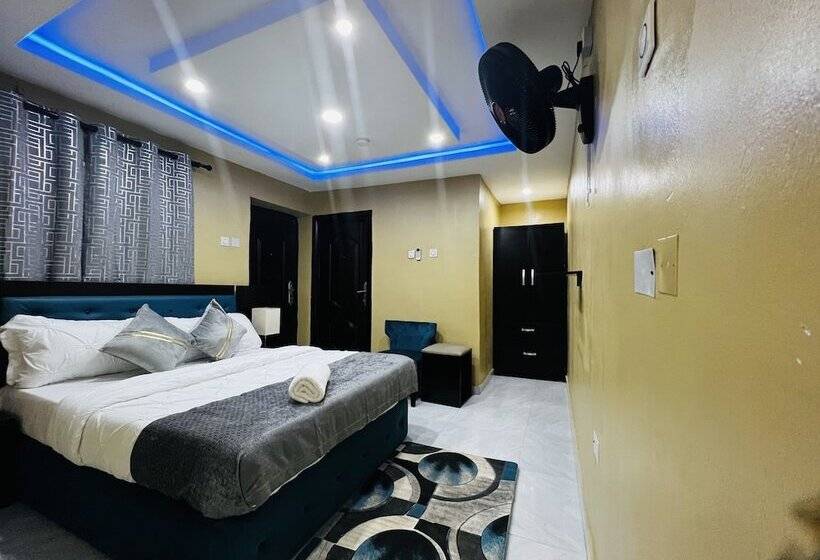 سوییت اجرایی, New Heights Castle Hotels