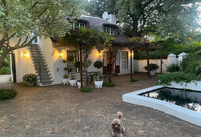 キングサイズベッドのスーペリアルーム, Constantia Cottage