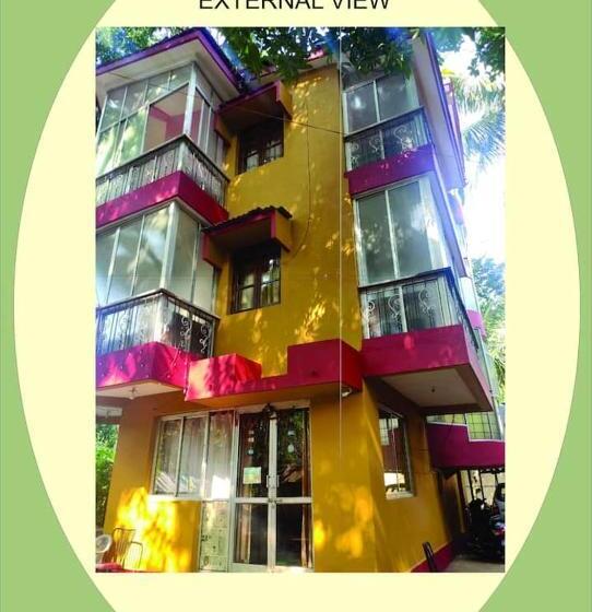 家庭间, Haldankar Guest House