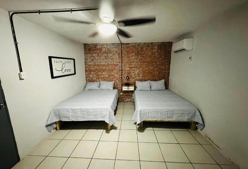 غرفة قياسية, The Stay Doña White