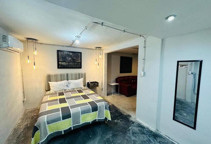 غرفة ديلوكس, The Stay Doña White