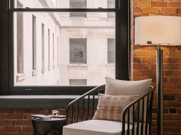 スタンダードスタジオ, Eurostars Old Montreal Suites & Apartments