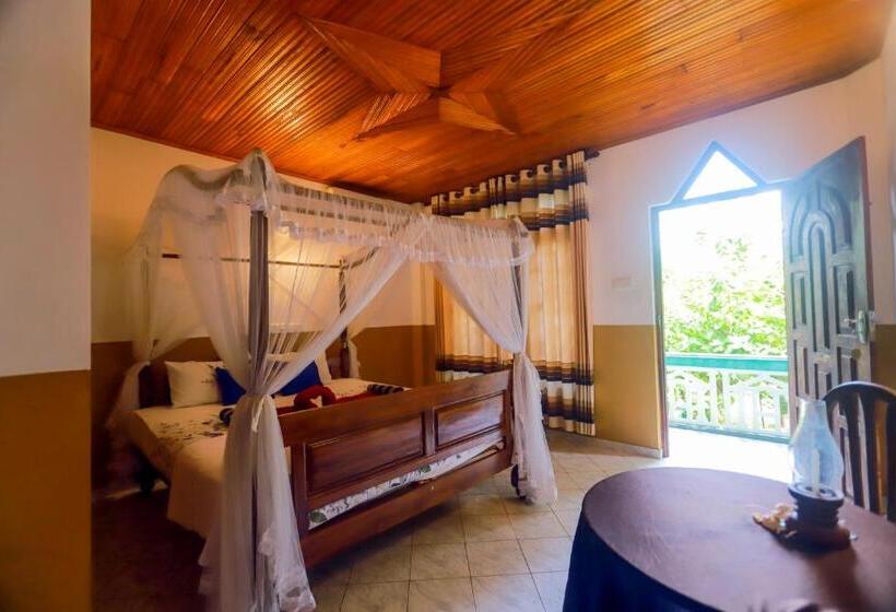 اتاق لوکس, The Green Heaven Resort
