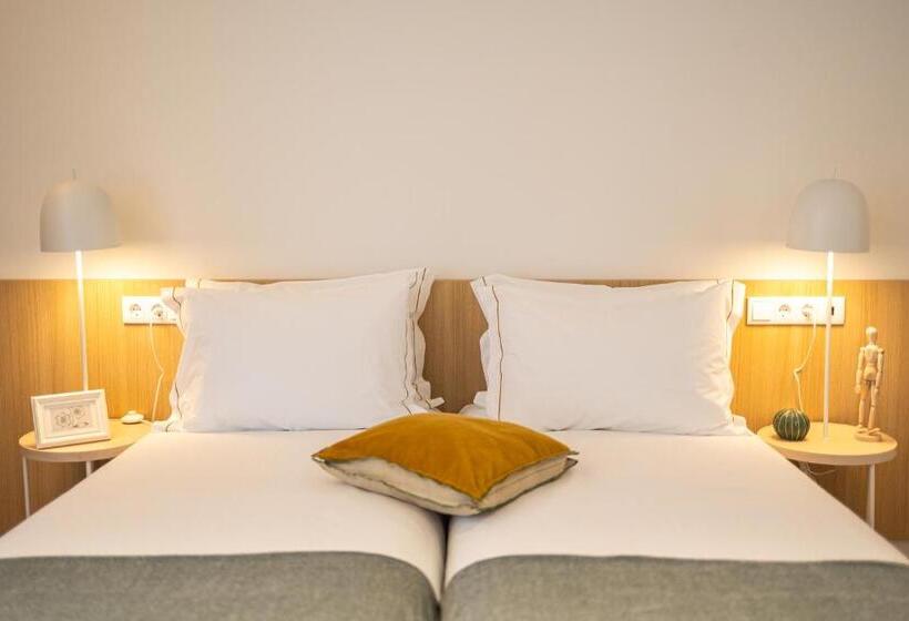 标准间, Watts House