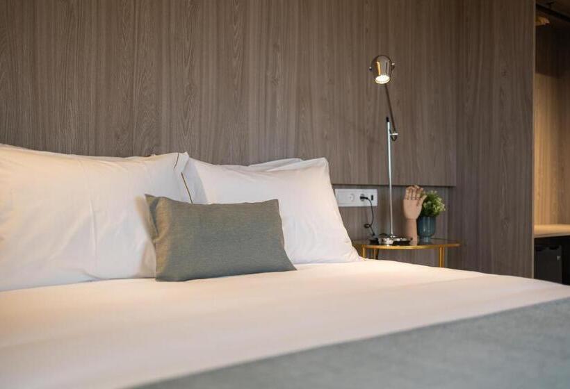 标准间, Watts House