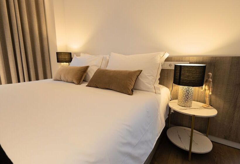 Номер Deluxe, Watts House