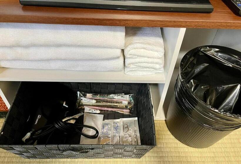 غرفة إقتصادية ثلاثية, Yuzawa House