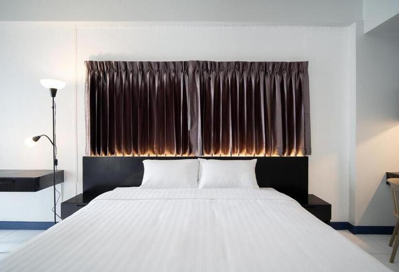 اتاق استاندارد, Capitel Rama 4